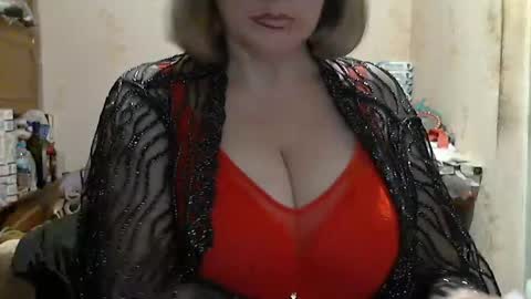 Snapshot of tittylina chatting on December 9, 5:07 am tittylina online show from December 9, 5:07 am