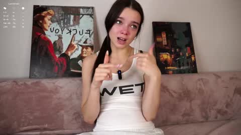 togiveupyourselfbabe online show from September 18, 1:15 pm