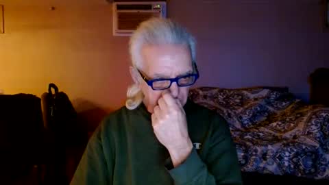 tom112292014 online show from January 17, 10:44 am
