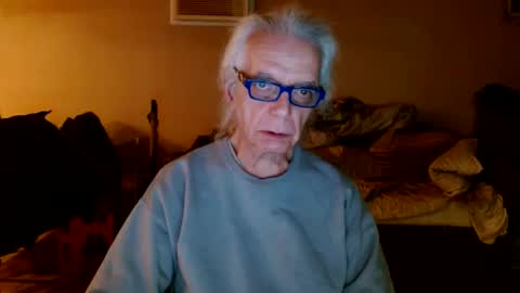tom112292014 online show from February 18, 2:38 am