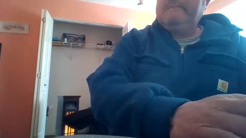 Snapshot of tomcat4848 chatting on February 22, 3:47 pm tomcat4848 online show from February 22, 3:47 pm