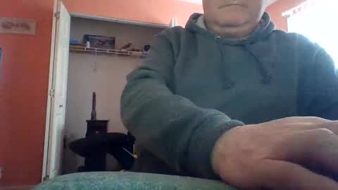 Snapshot of tomcat4848 chatting on March 7, 5:17 pm tomcat4848 online show from March 7, 5:17 pm