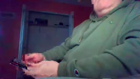 Snapshot of tomcat4848 chatting on February 12, 1:19 am tomcat4848 online show from February 12, 1:19 am
