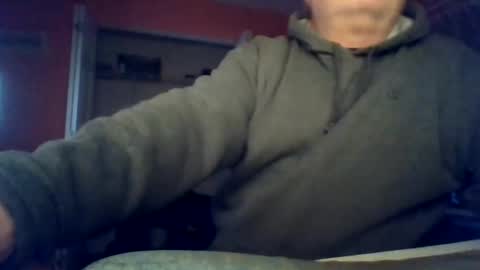 Snapshot of tomcat4848 chatting on March 12, 12:53 am tomcat4848 online show from March 12, 12:53 am