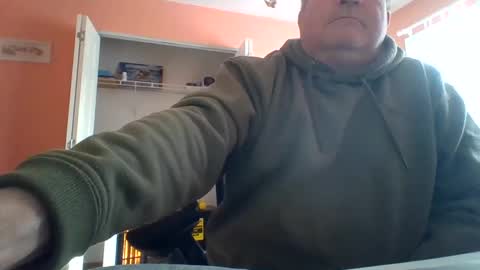Snapshot of tomcat4848 chatting on February 12, 2:54 pm tomcat4848 online show from February 12, 2:54 pm