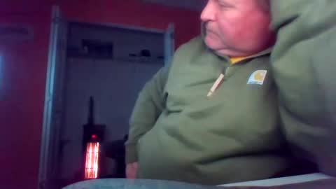 Snapshot of tomcat4848 chatting on March 9, 12:00 am tomcat4848 online show from March 9, 12:00 am