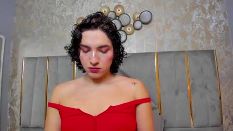   online show from February 6, 11:42 am
