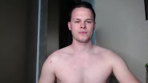 tommy_fleckk online show from September 23, 6:58 pm