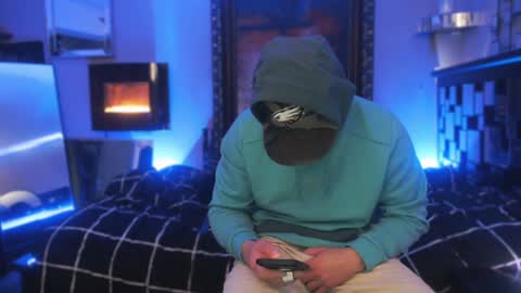 Tommy online show from January 28, 3:04 am