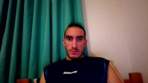 Snapshot of tommypv20 chatting on December 10, 12:50 am Tommy online show from December 10, 12:50 am