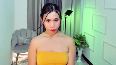 Snapshot of tony_drivesyoucrazy chatting on February 18, 9:31 pm tony_drivesyoucrazy online show from February 18, 9:31 pm