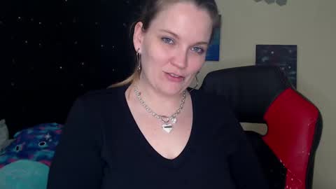 Lilly Miss Mistress Goddess Maam Queen Boss online show from February 22, 10:29 am