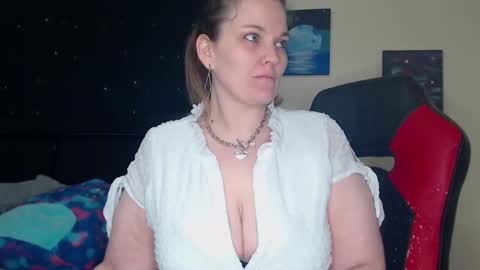 Lilly Miss Mistress Goddess Maam Queen Boss online show from January 11, 7:49 am