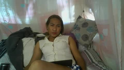 Snapshot of transhottie28 chatting on February 28, 2:42 am transhottie28 online show from February 28, 2:42 am