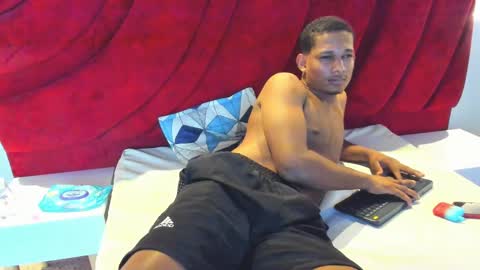 Snapshot of trey_neil chatting on September 11, 9:49 pm TREY online show from September 11, 9:49 pm