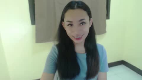 tricia_slut online show from March 7, 12:45 pm
