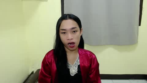 tricia_slut online show from February 24, 10:15 am