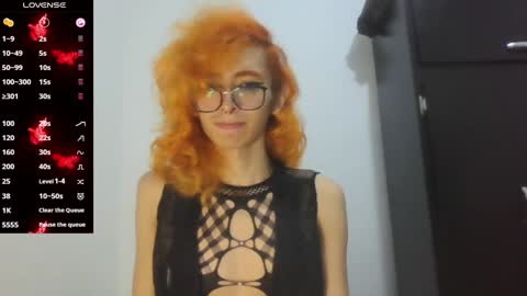 Trixy Rose online show from January 14, 11:37 pm