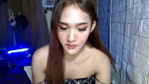 Carla online show from December 7, 6:37 am