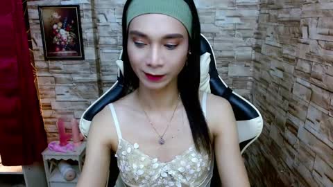 Tina online show from December 3, 6:22 pm