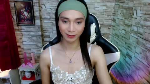 Tina online show from March 1, 8:10 pm