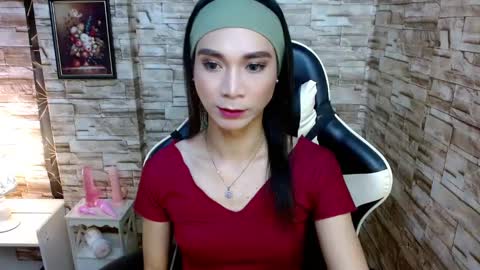 Tina online show from February 3, 6:07 pm