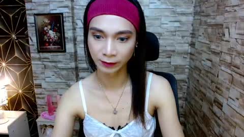 Tina online show from December 6, 10:33 am