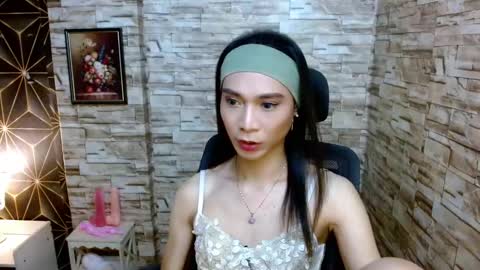 Tina online show from December 21, 5:18 pm