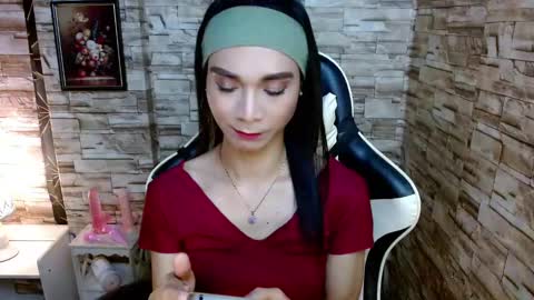 Tina online show from February 3, 9:07 pm