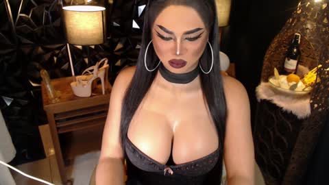 Snapshot of tsdarkdevon chatting on January 10, 9:13 am tsdarkdevon online show from January 10, 9:13 am