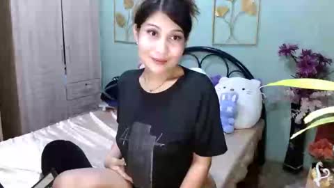 SHENA  online show from January 31, 11:24 am