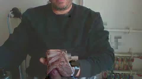 Snapshot of turkishdaddy34 chatting on February 1, 11:31 am turkishdaddy34 online show from February 1, 11:31 am