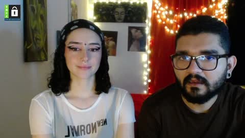 TwinFlamesXX online show from January 9, 12:57 am