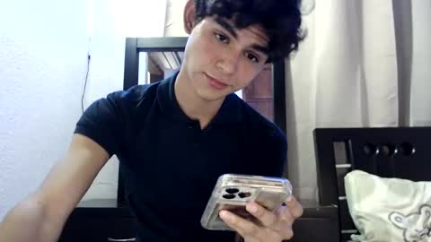 Snapshot of twink_waldorf chatting on December 10, 3:09 am Twink Waldorf online show from December 10, 3:09 am