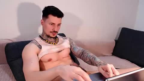 tyagodoll online show from February 11, 7:05 pm