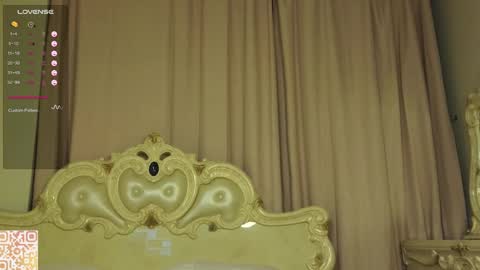 Snapshot of udelaborom chatting on March 1, 9:48 pm Lili online show from March 1, 9:48 pm