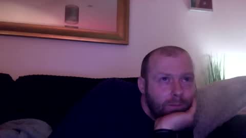 ukmatty3 online show from March 8, 12:44 am