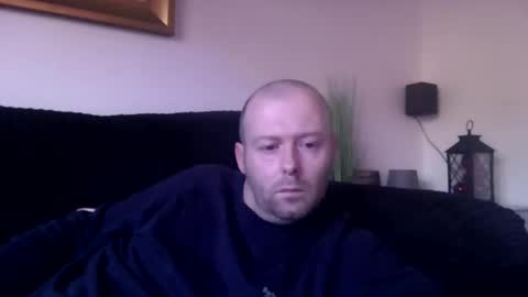 ukmatty3 online show from December 9, 8:55 am