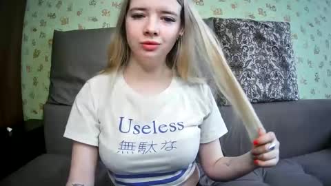 UniverseEmily online show from February 28, 7:05 am