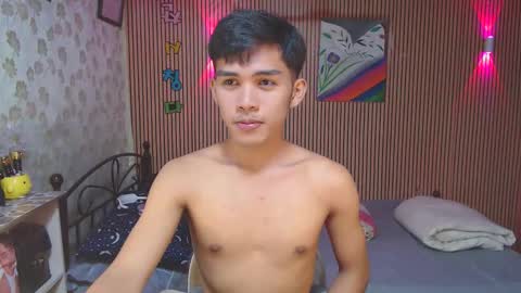 Snapshot of ur_shan21 chatting on September 17, 6:00 pm ur_shan21 online show from September 17, 6:00 pm