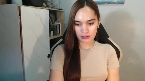Snapshot of urasianfuckprincessxxx chatting on December 19, 10:53 pm urasianfuckprincessxxx online show from December 19, 10:53 pm