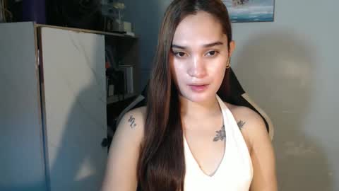 Snapshot of urasianfuckprincessxxx chatting on December 2, 9:12 pm urasianfuckprincessxxx online show from December 2, 9:12 pm