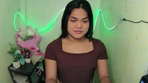 urhottie_bella online show from September 10, 3:57 pm