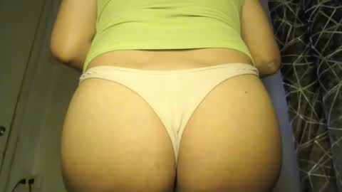 Snapshot of urlovely_hait chatting on September 18, 8:46 pm Sham online show from September 18, 8:46 pm