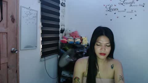 hi im kim online show from February 1, 7:36 am
