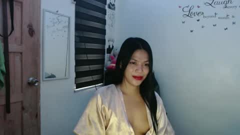 hi im kim online show from February 18, 2:49 am