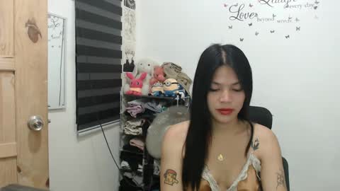 hi im kim online show from January 7, 12:31 pm