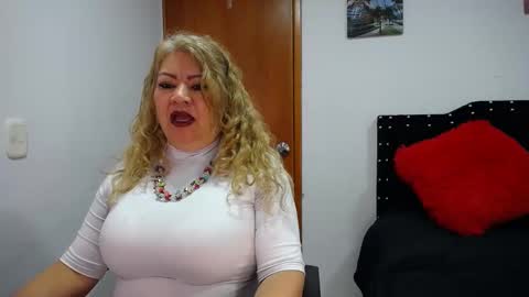 Eveling Blanco  online show from January 26, 3:59 am