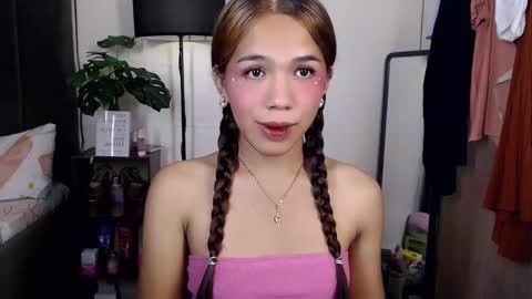 CHESCA online show from February 20, 3:41 pm