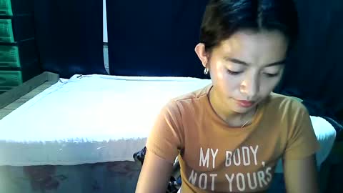 urtinypinay online show from January 9, 4:30 am